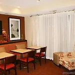 Hampton Inn Shawnee 