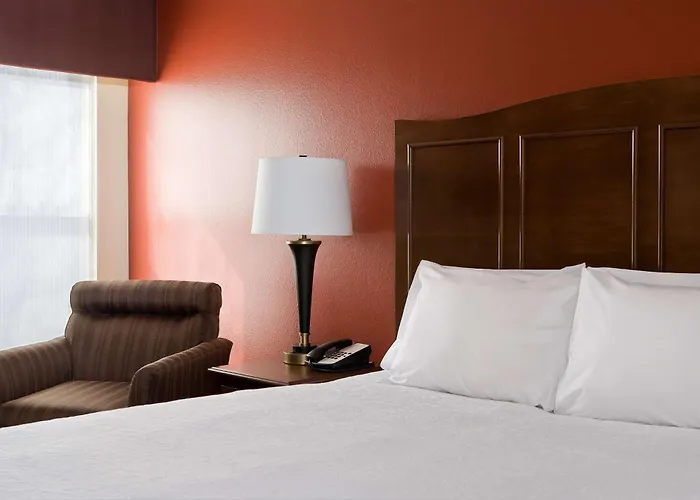 Hampton Inn Shawnee