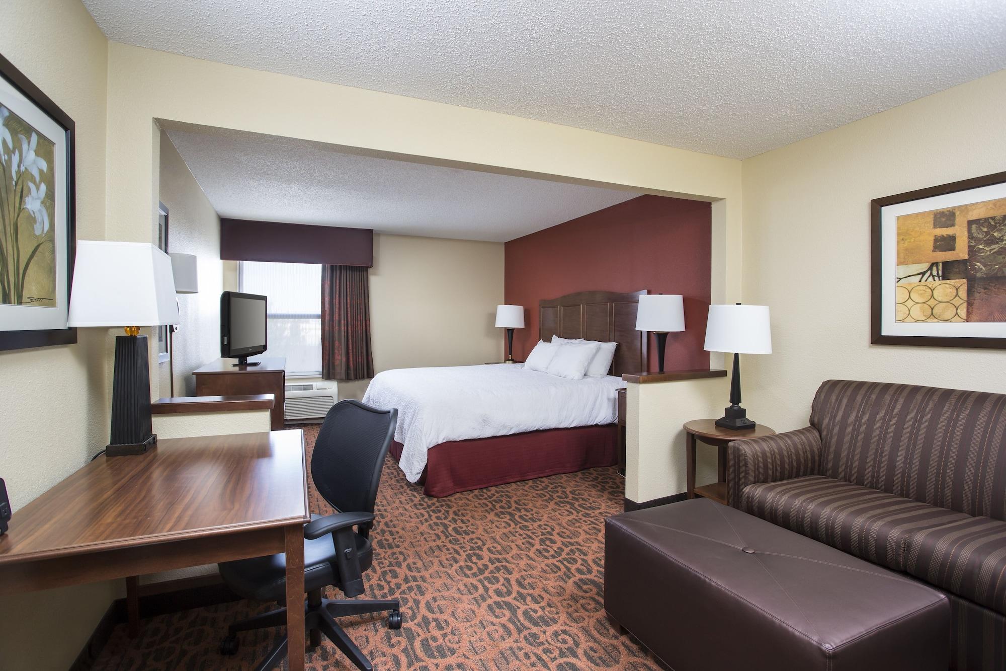 Hotel Hampton Shawnee