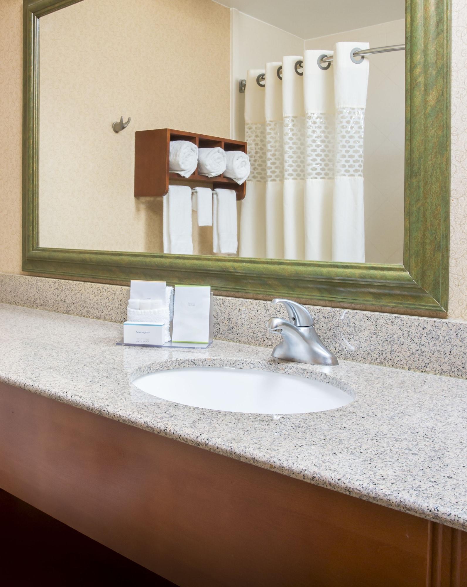 Hotel Hampton Shawnee