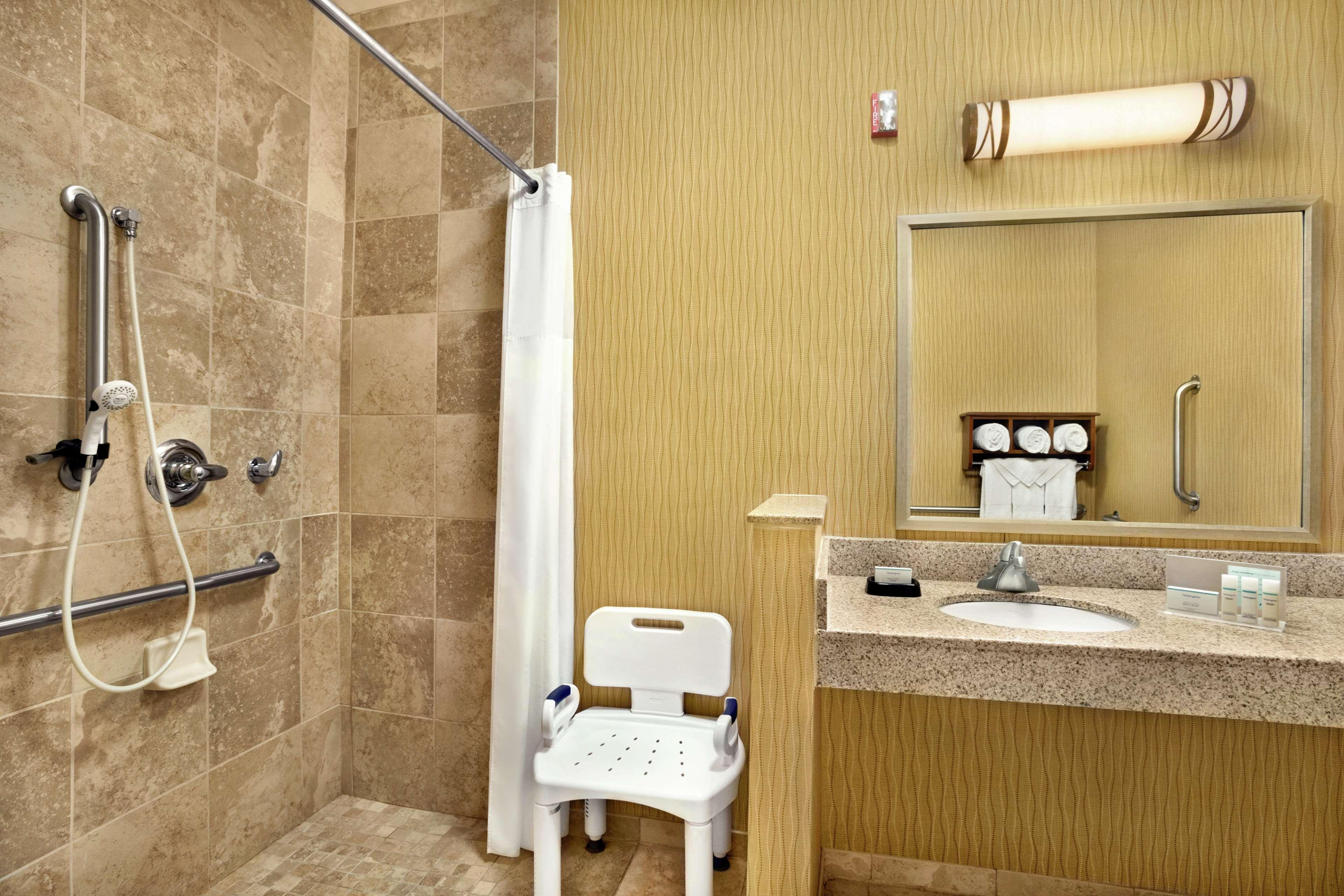 Hampton Hotel 3*