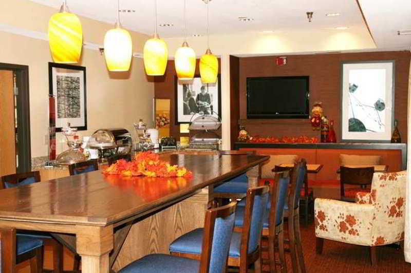 Hotel Hampton 3*